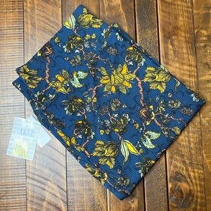 🍀5/$45🍀 LuLaRoe 3XL Cassie - Floral